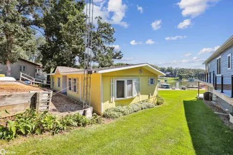 203 Woodland Road Montezuma IA 50171