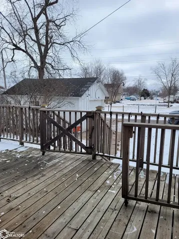 327 N Shuffleton Street Sigourney IA 52591