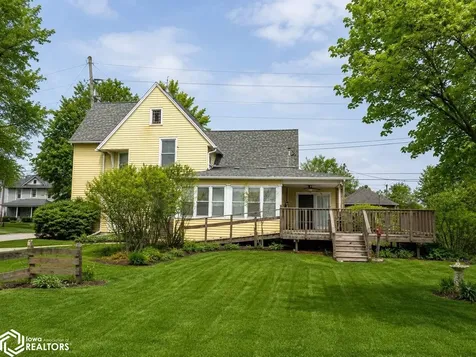 327 N Shuffleton Street Sigourney IA 52591