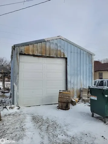 327 N Shuffleton Street Sigourney IA 52591
