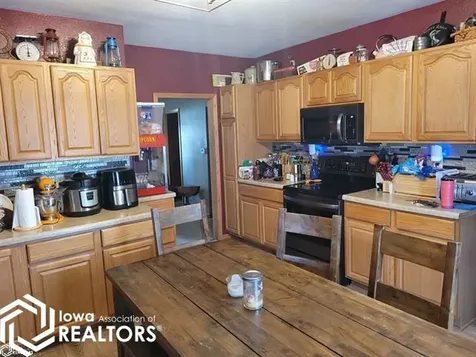 110 N College Agency IA 52530