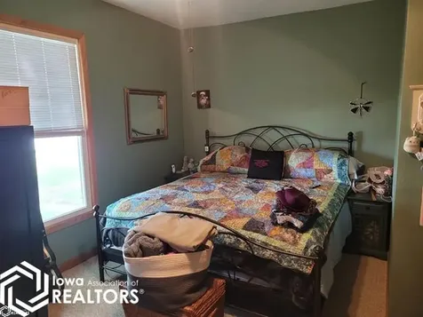 110 N College Agency IA 52530