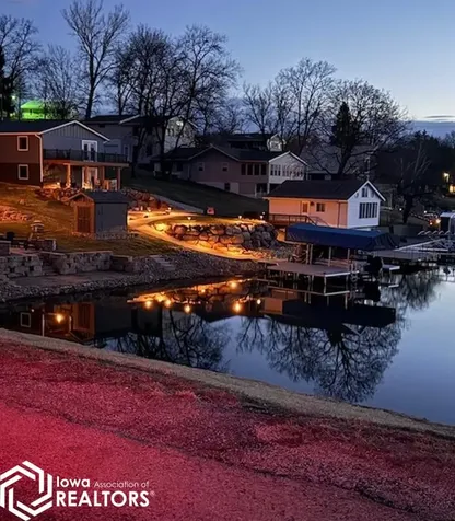 4223 W Lakeshore Drive Brooklyn IA 52211