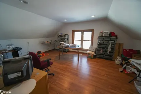 515 2nd Avenue Ackley IA 50601