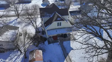 515 2nd Avenue Ackley IA 50601