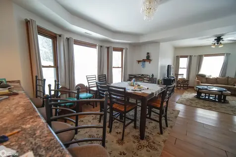 515 2nd Avenue Ackley IA 50601
