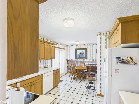 187 E Rochester Road Ottumwa IA 52501