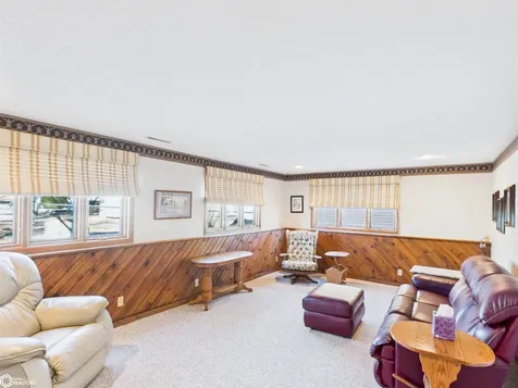 187 E Rochester Road Ottumwa IA 52501