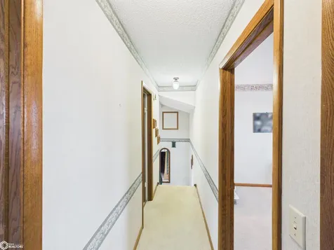 187 E Rochester Road Ottumwa IA 52501