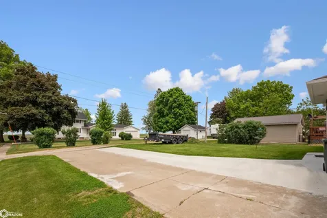 201 N 9th Street Montezuma IA 50171