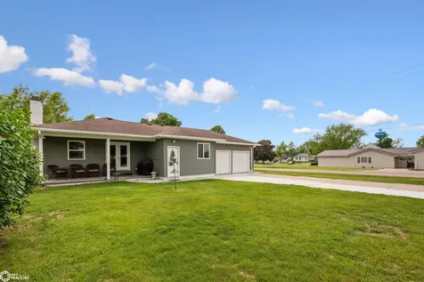 201 N 9th Street Montezuma IA 50171