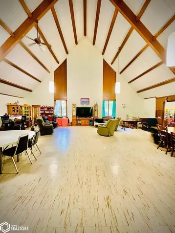 409 S Park Lane Drive Knoxville IA 50138