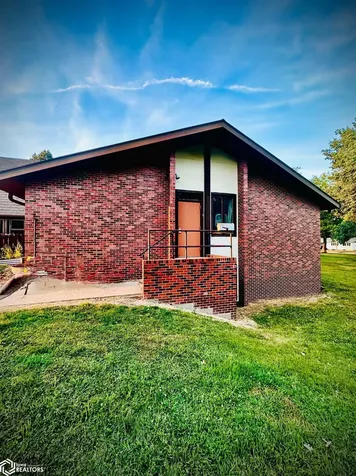 409 S Park Lane Drive Knoxville IA 50138