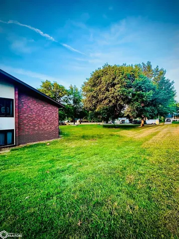 409 S Park Lane Drive Knoxville IA 50138