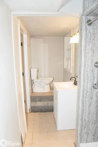 323 E Manning Avenue Ottumwa IA 52501