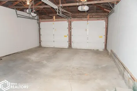 323 E Manning Avenue Ottumwa IA 52501