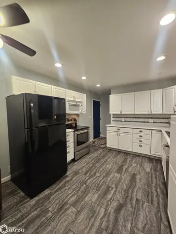 1207 Glenwood Terrace Marshalltown IA 50158