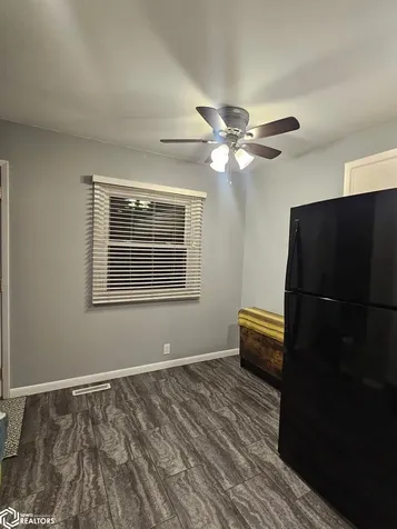 1207 Glenwood Terrace Marshalltown IA 50158