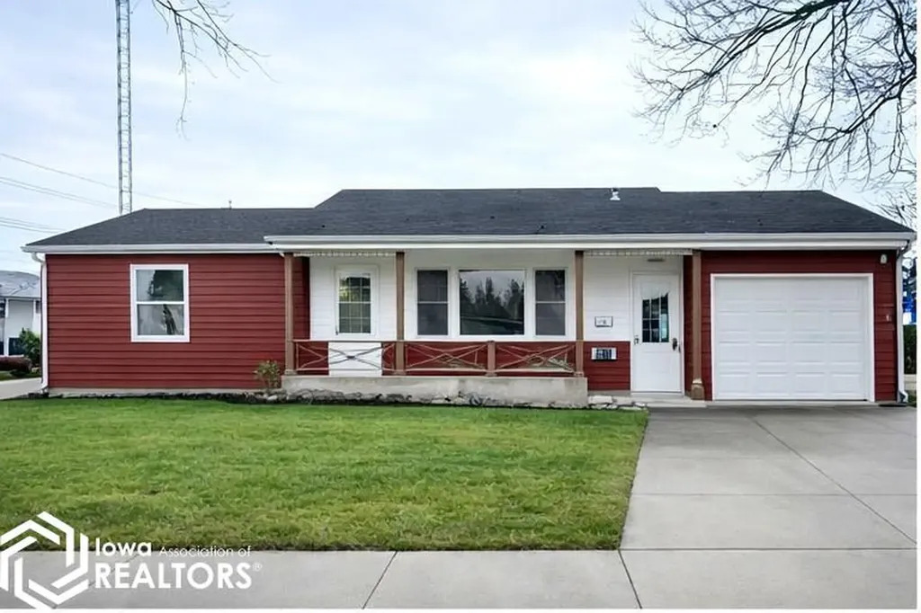 516 N G Street Oskaloosa IA 52577