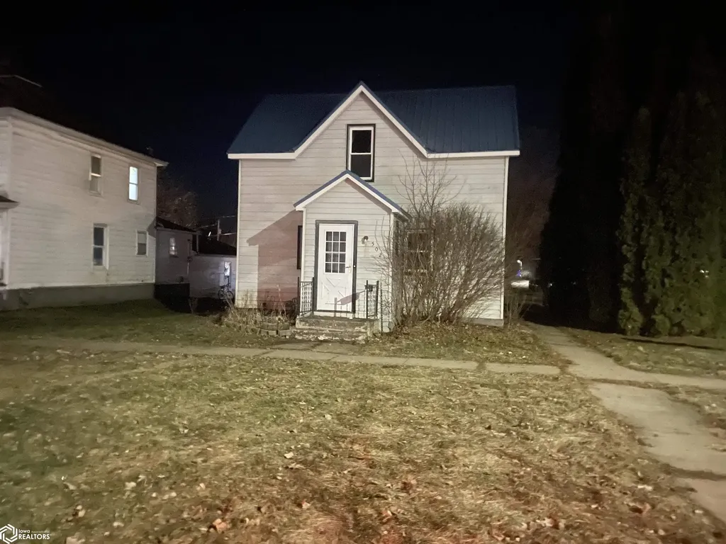 502 State Street Ackley IA 50601