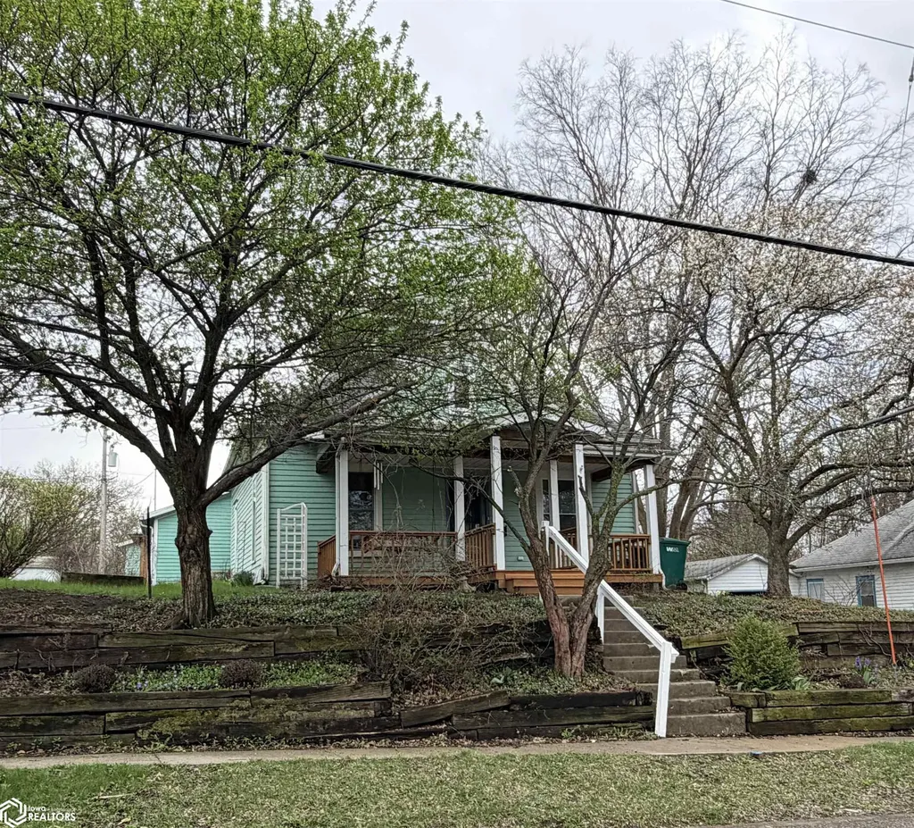300 E Madison Avenue Fairfield IA 52556