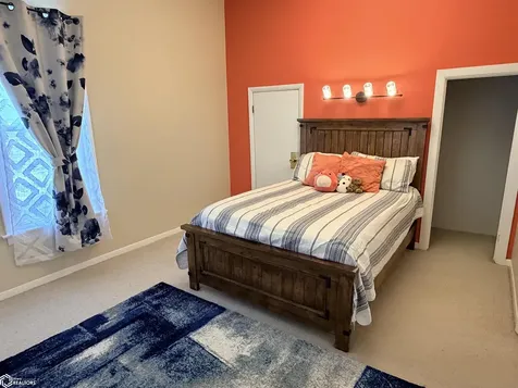 300 E Madison Avenue Fairfield IA 52556