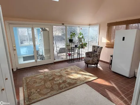 300 E Madison Avenue Fairfield IA 52556