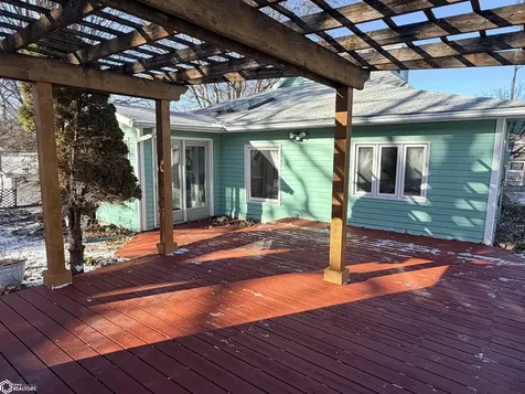300 E Madison Avenue Fairfield IA 52556