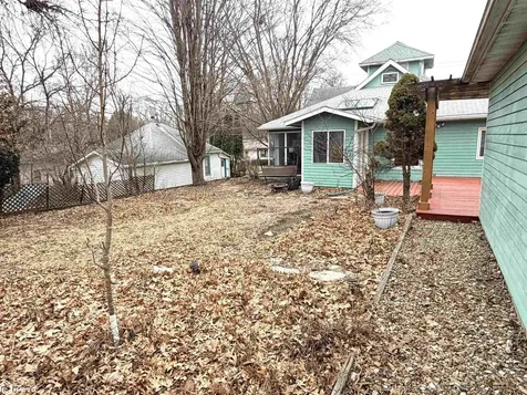 300 E Madison Avenue Fairfield IA 52556