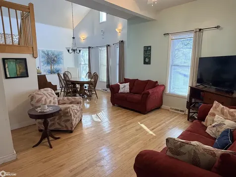 300 E Madison Avenue Fairfield IA 52556