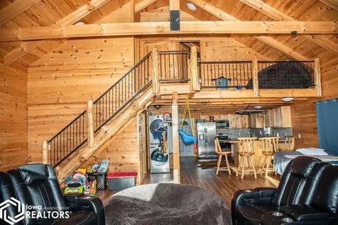 512 N Brandon Moravia IA 52571