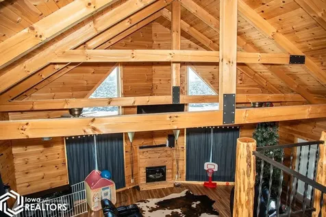 512 N Brandon Moravia IA 52571