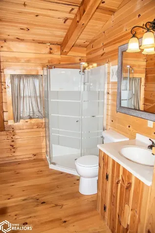 512 N Brandon Moravia IA 52571