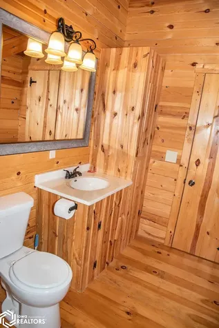 512 N Brandon Moravia IA 52571