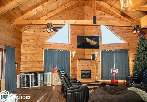 512 N Brandon Moravia IA 52571