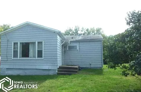 501 Shoquoquon Drive Burlington IA 52601