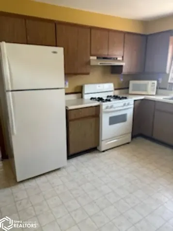 501 Shoquoquon Drive Burlington IA 52601