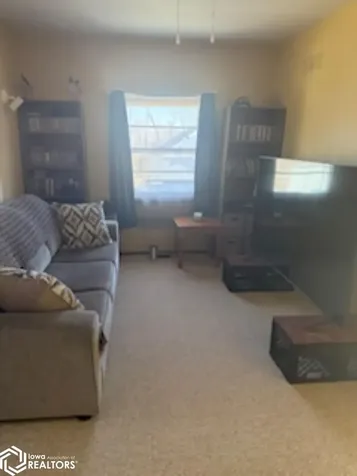 501 Shoquoquon Drive Burlington IA 52601