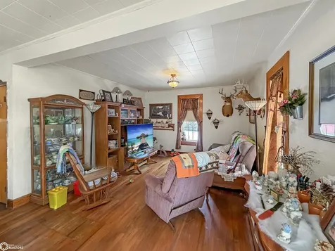 1950 F Avenue Gladbrook IA 50635