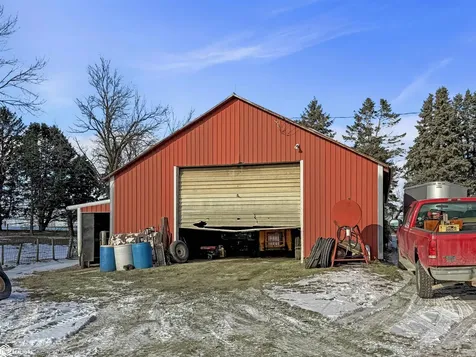 1950 F Avenue Gladbrook IA 50635