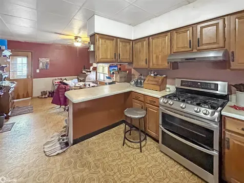1950 F Avenue Gladbrook IA 50635