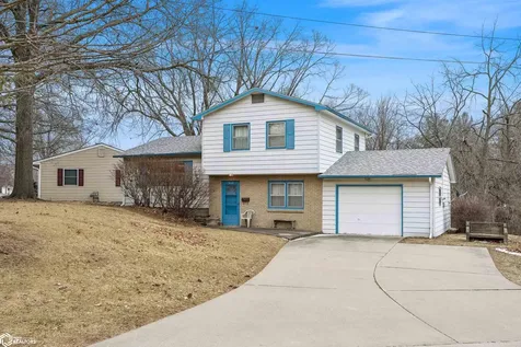 909 S 5th Street Knoxville IA 50138