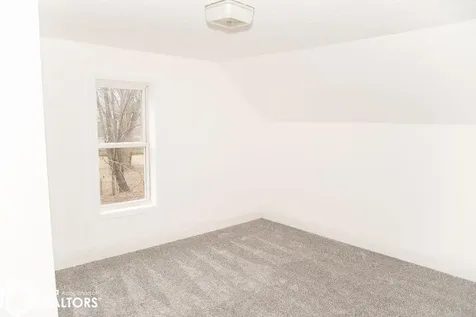 609 S Sheridan Avenue Ottumwa IA 52501