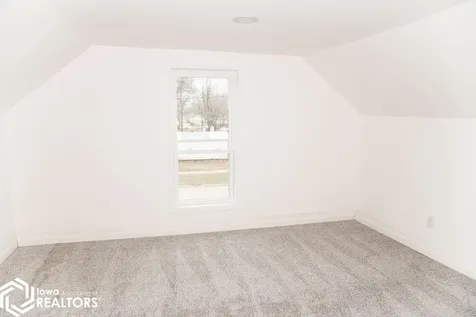 609 S Sheridan Avenue Ottumwa IA 52501
