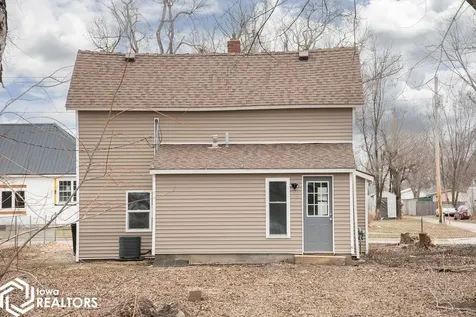 609 S Sheridan Avenue Ottumwa IA 52501