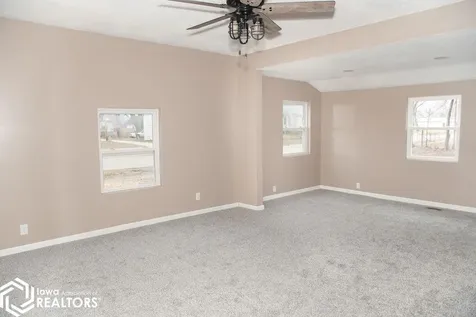 609 S Sheridan Avenue Ottumwa IA 52501