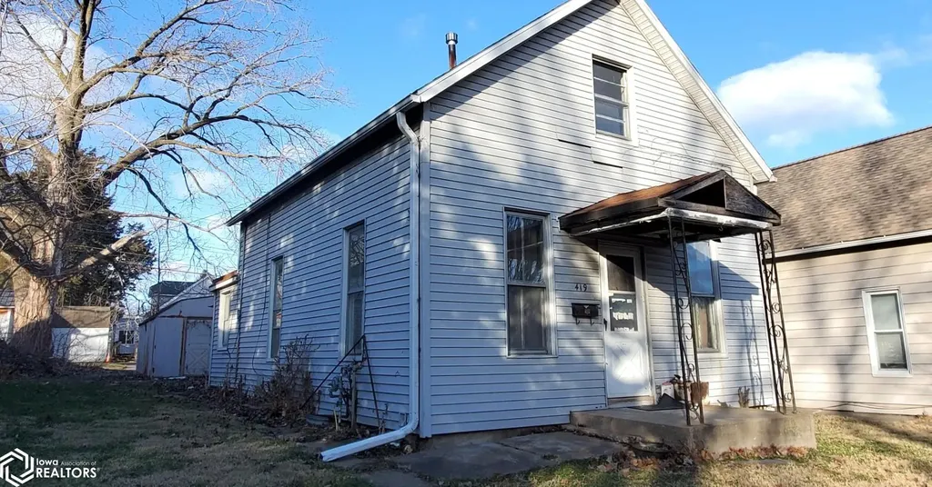 419 S Gertrude Street Burlington IA 52601