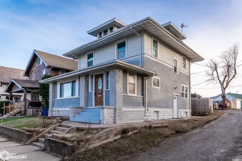 106 W Webster Street Marshalltown IA 50158