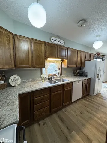 207 W Marion Street Sigourney IA 52591