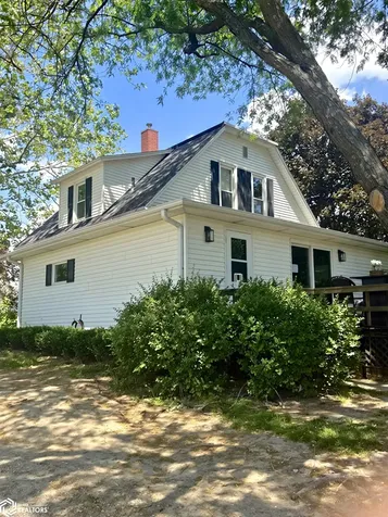 207 W Marion Street Sigourney IA 52591
